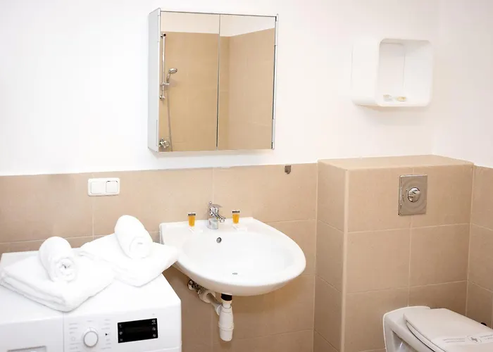 Spacious Apartman *